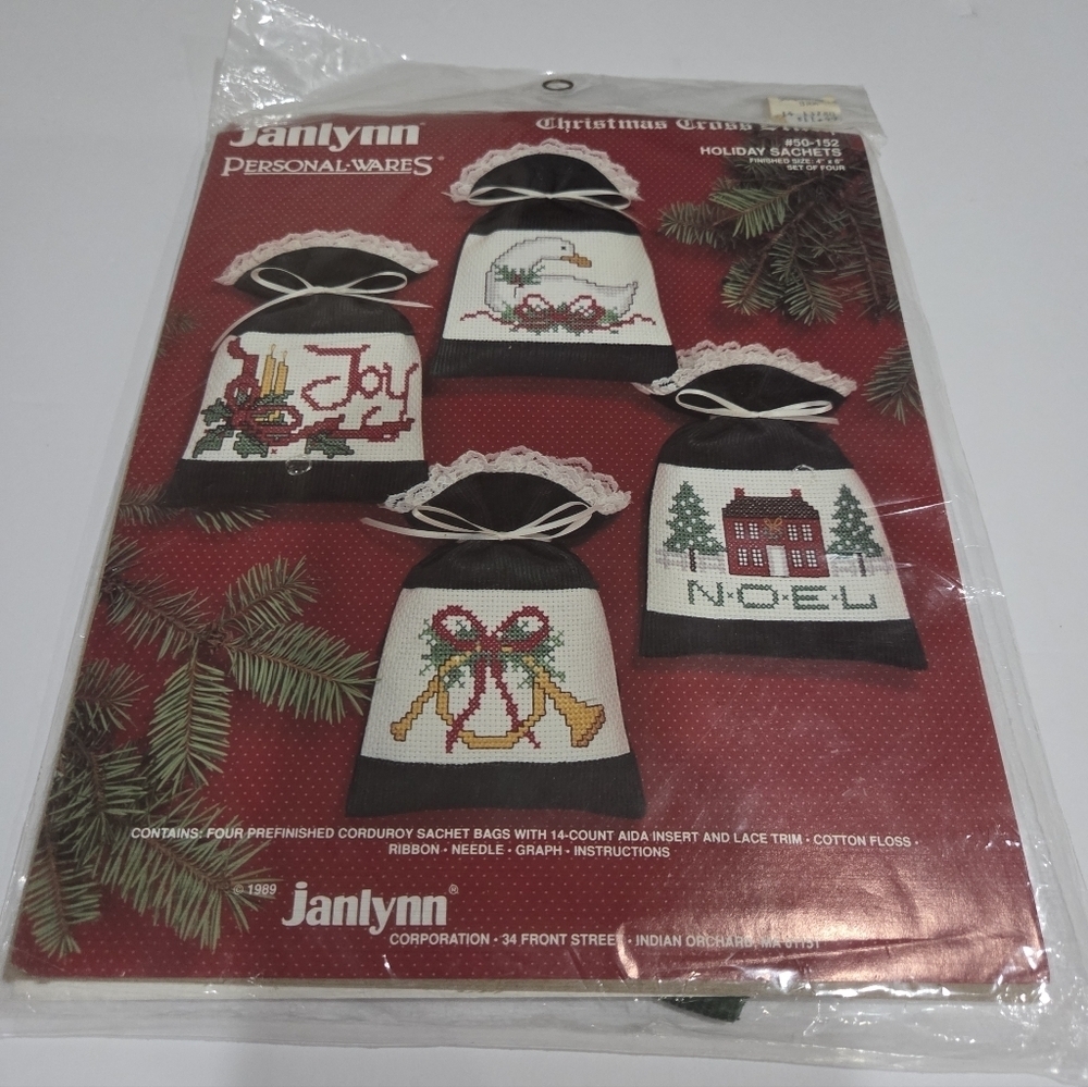 Janlynn Holiday Sachet Bags - Festive Red and Green